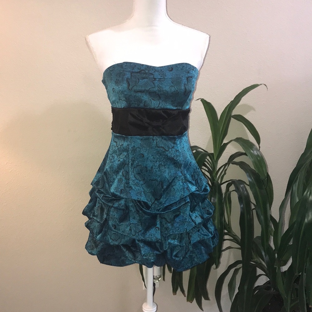 Ruby Rox strapless bubble dress size 5 Cocktail